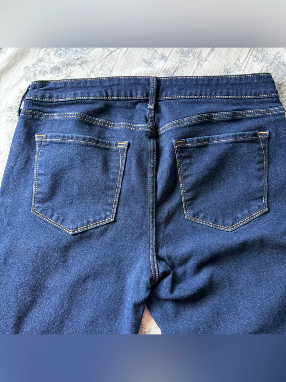 Old Navy Wow Boot-cut Jeans - Picture 3 of 3